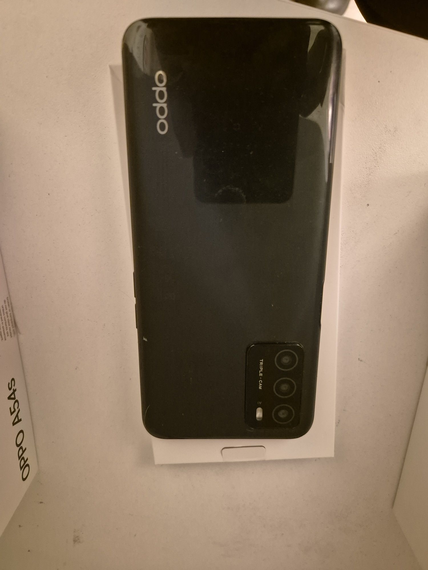 Vendo telemóvel OPPO A54s