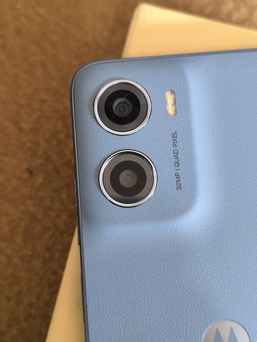 Smartphone Motorola Moto E15 (com garantia)