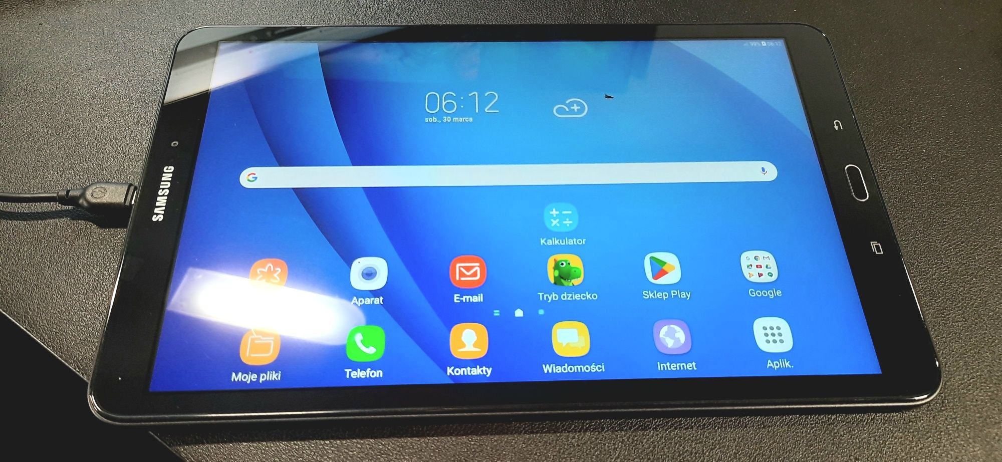 Tablet SAMSUNG SM-T585 + mapa IGO! SIM + GPS!