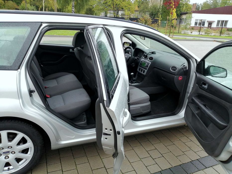 Ford Focus 1,8 LIFT 125 KM GAZ SEKWENCJA KLIMA Komputer NAVI Salon PL