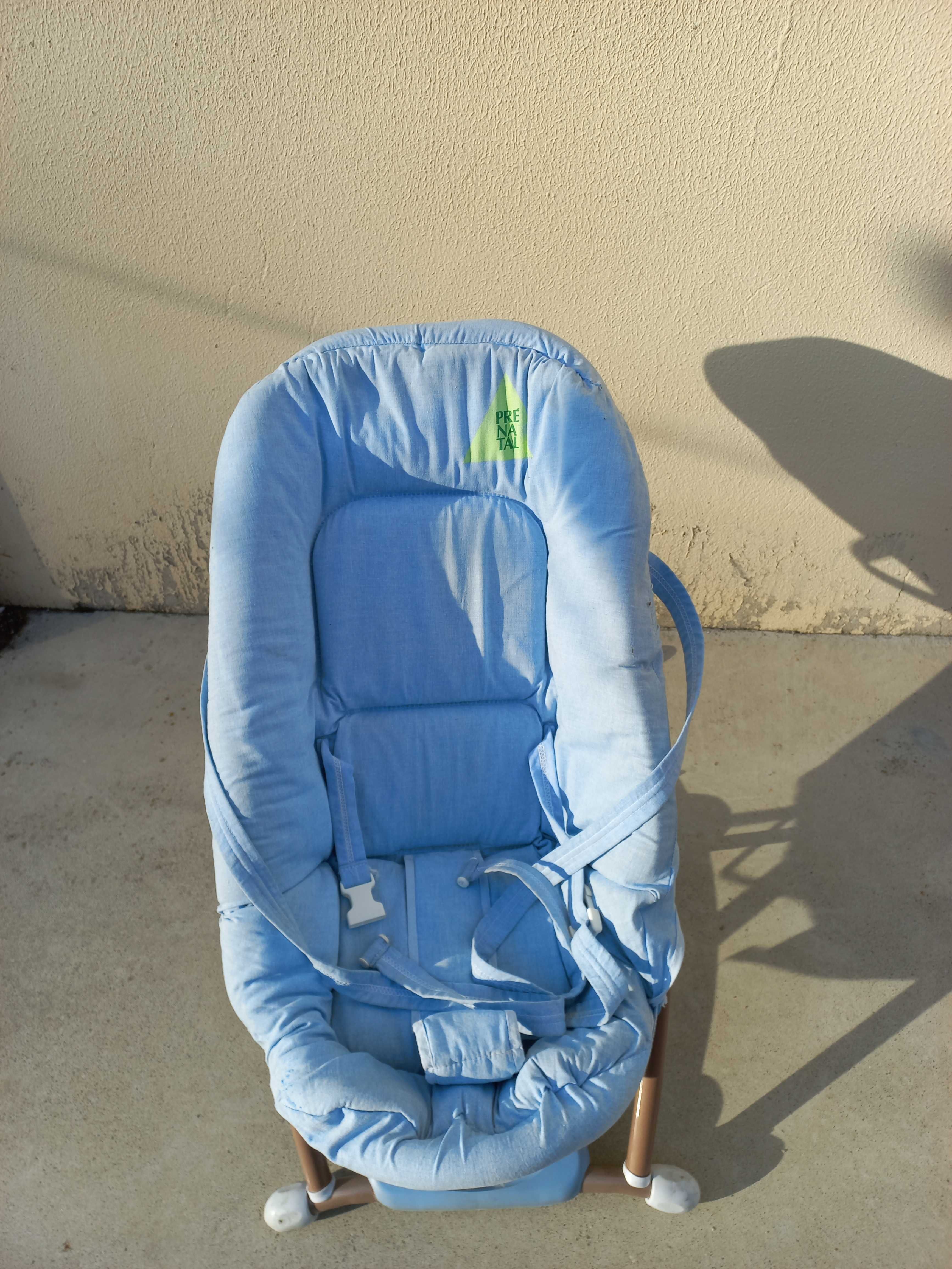 Cadeira de descanso e refeição para bebé