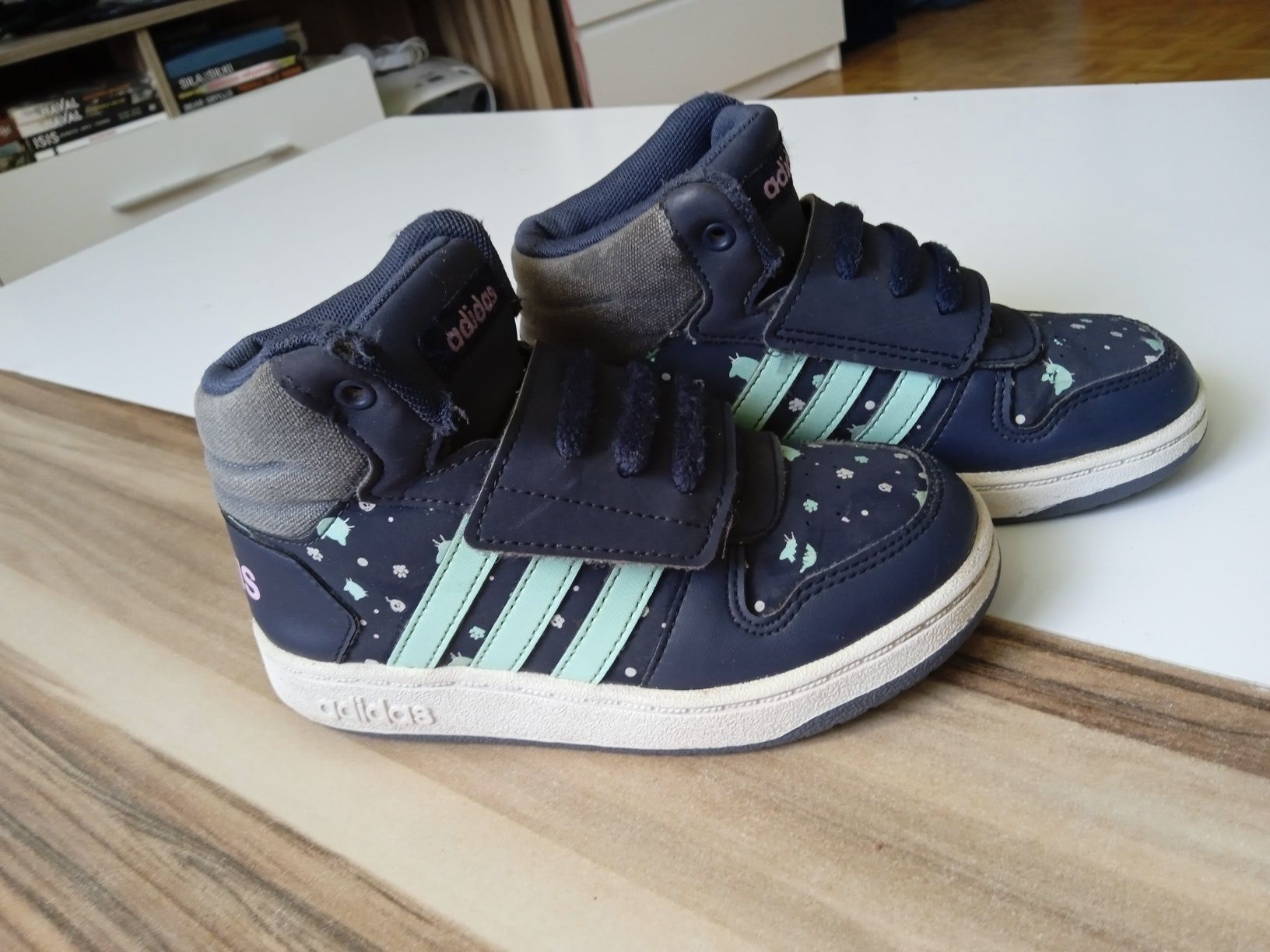 Buty dziewczęce Adidas rozm. 26 1/2