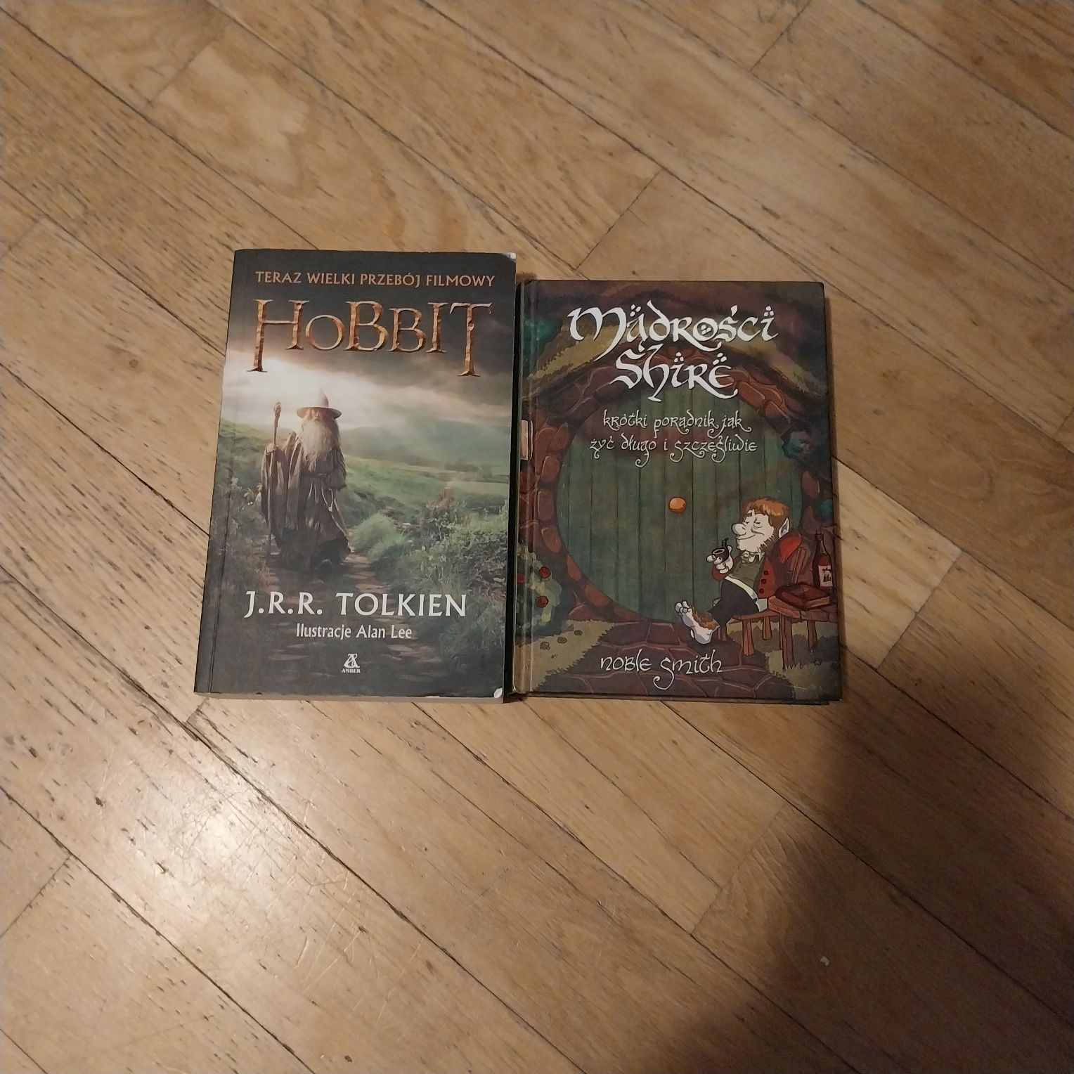 Hobbit z ilustracjami Alana Lee i mądrości shire.