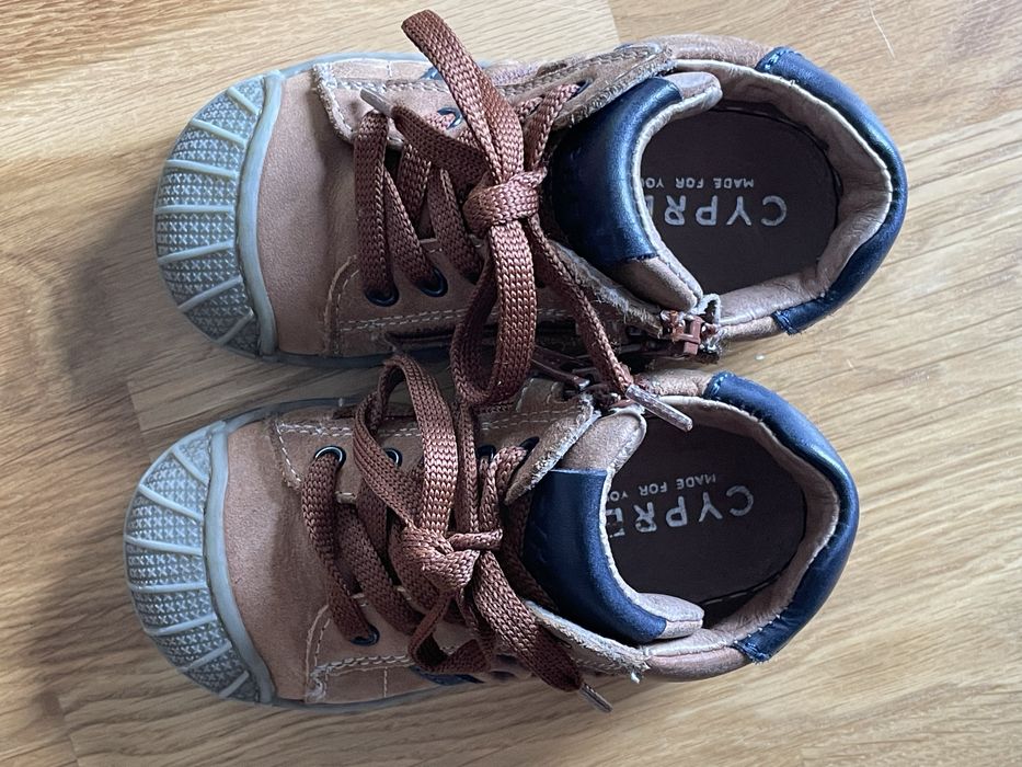 Bota Cypre Numero 22