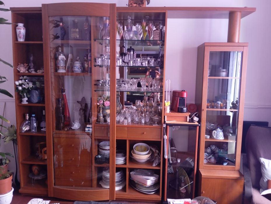 Móvel de sala em bom estado