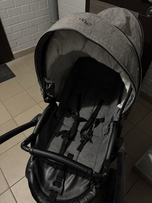 Коляска для двійні