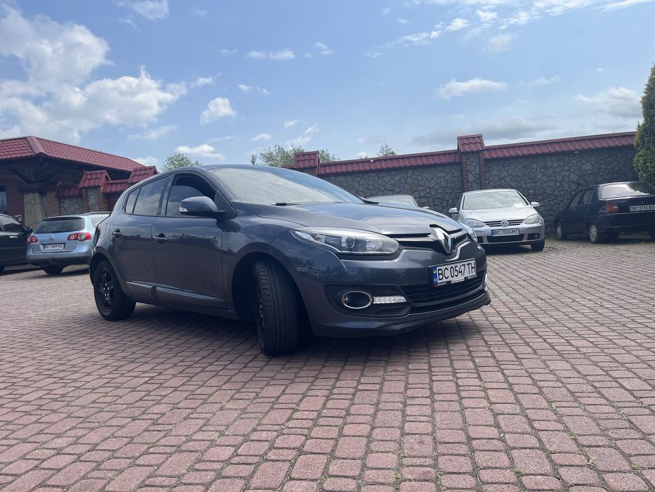 Продаю рено меган 3 2015 року 1.5 дизель коборка робот