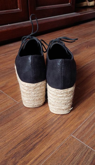 Czarne buty na koturnie wiosna lato jesień rozmiar 39 wysokie czarne