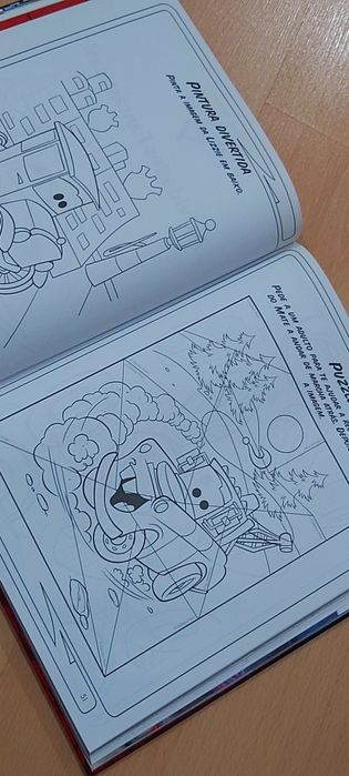 Livro Completo dos Carros Disney Pixar