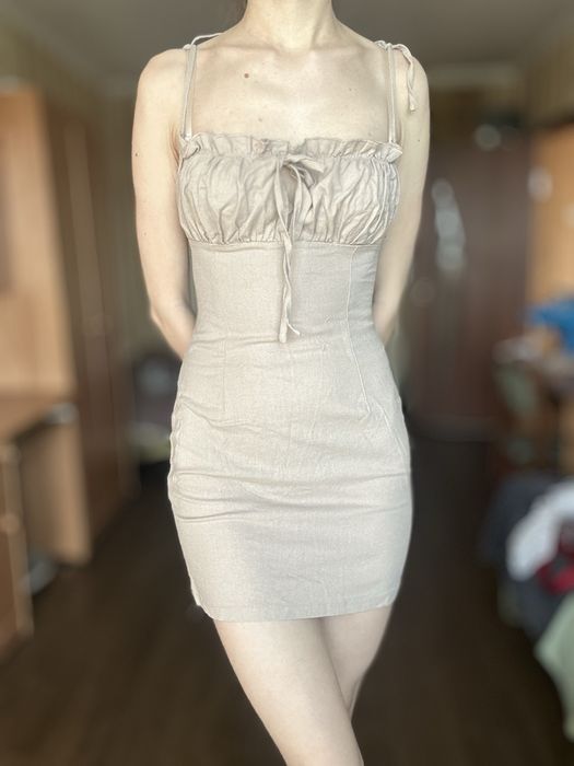 Бежева сукня PLT на зав"язках