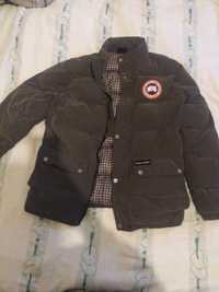 Пуховик Canada goose.