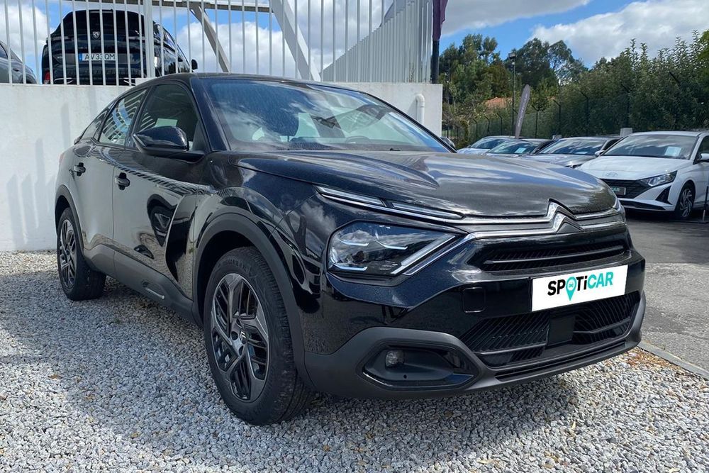 Citroën C4 1.2 PureTech Plus EAT8