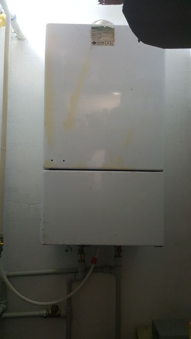 Газовий котел Vaillant ,одноконтурний,парапетний,робочий.