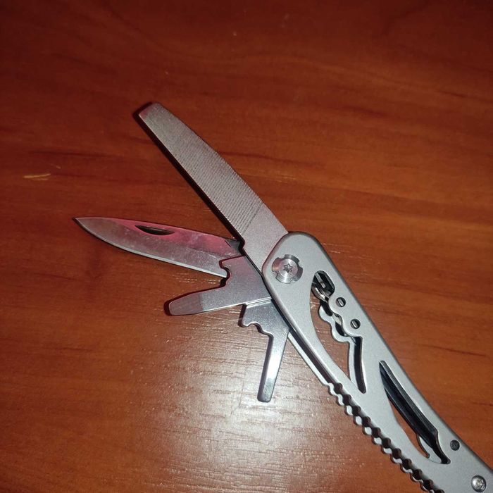 Мультитул Workpro W014061 з поясним чохлом