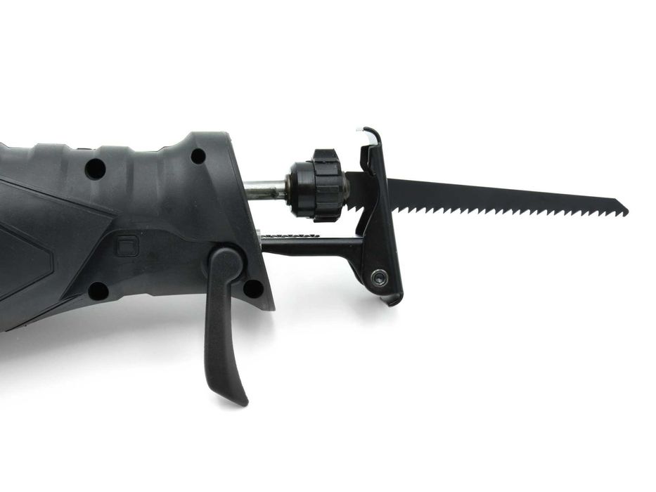 Шабельна пилка, електро ножовка по дереву та металу G80264 GEKO