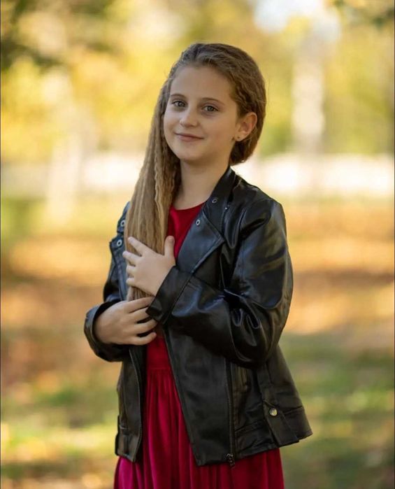 Кожаная куртка на девочку