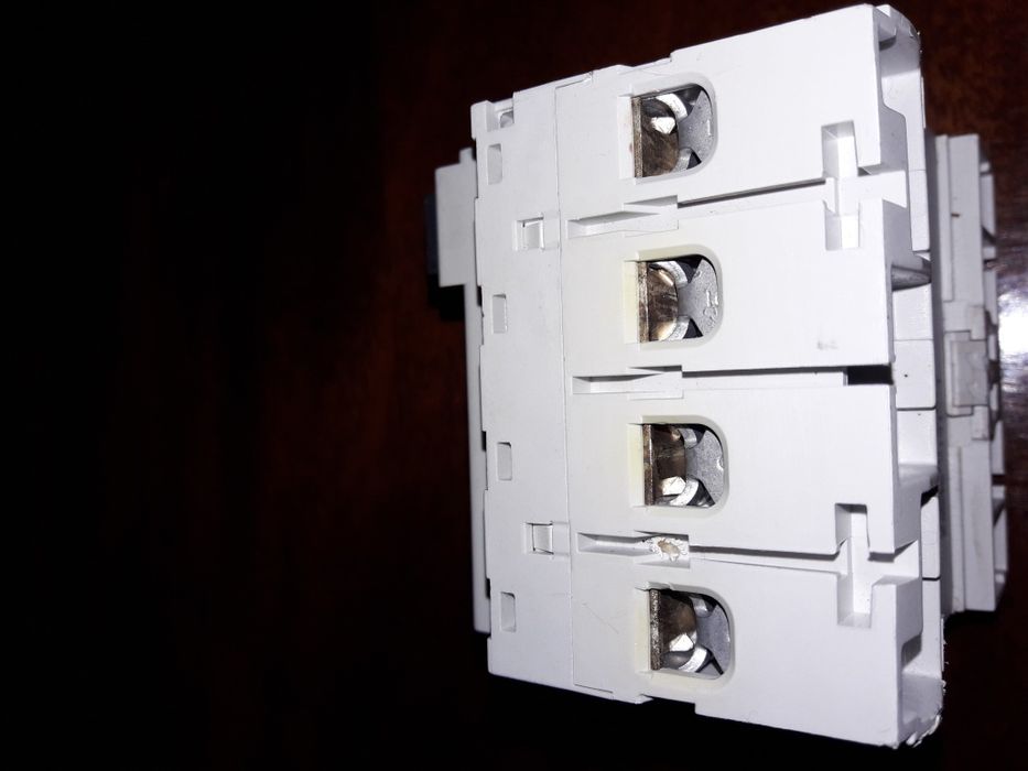 Автоматический выключатель