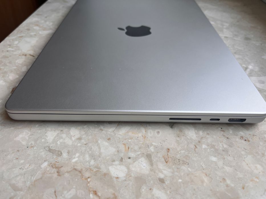 Sprzedam MacBook Pro 14" M1 Pro 512SSD/16GB