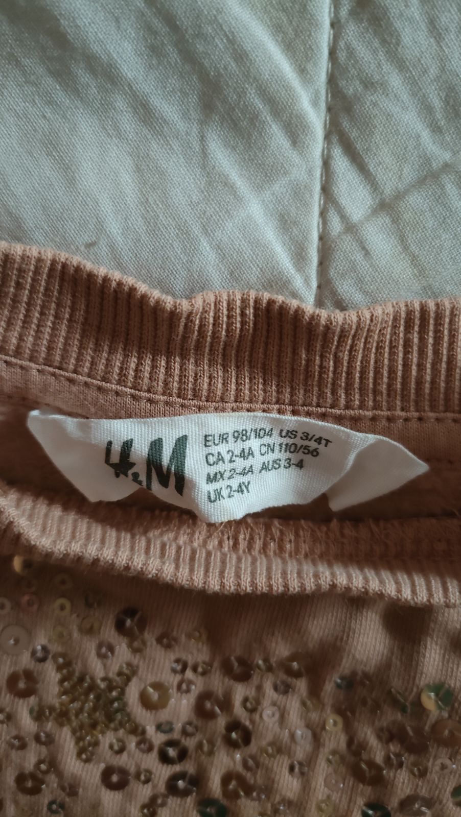 Джемпер теплий светр світшот з пайєтками H&M для дівчинки 98 104