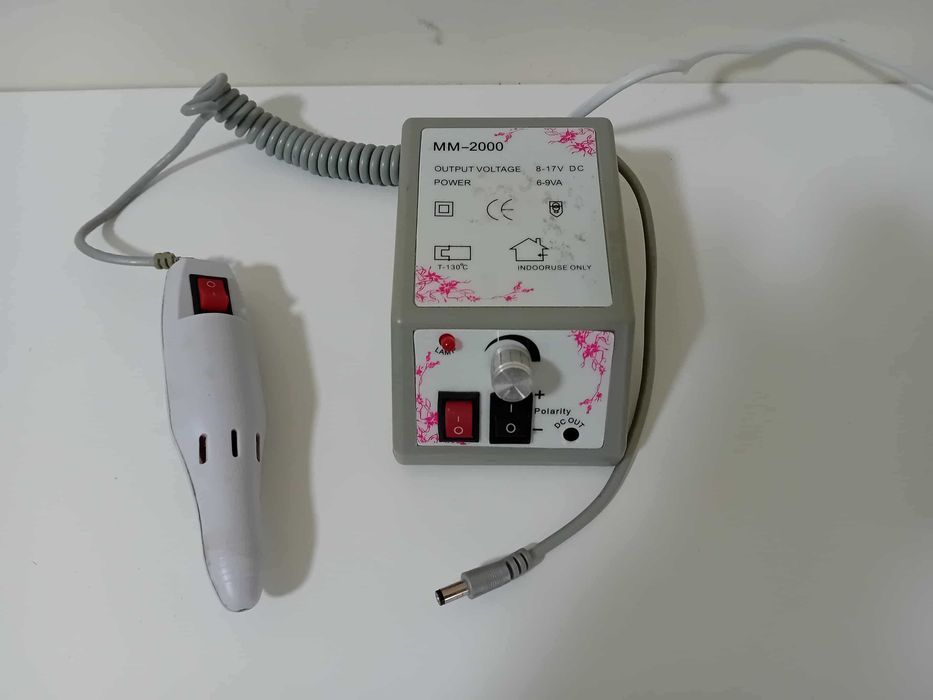 Máquina eléctrica pedicure manicure
MM-2000
