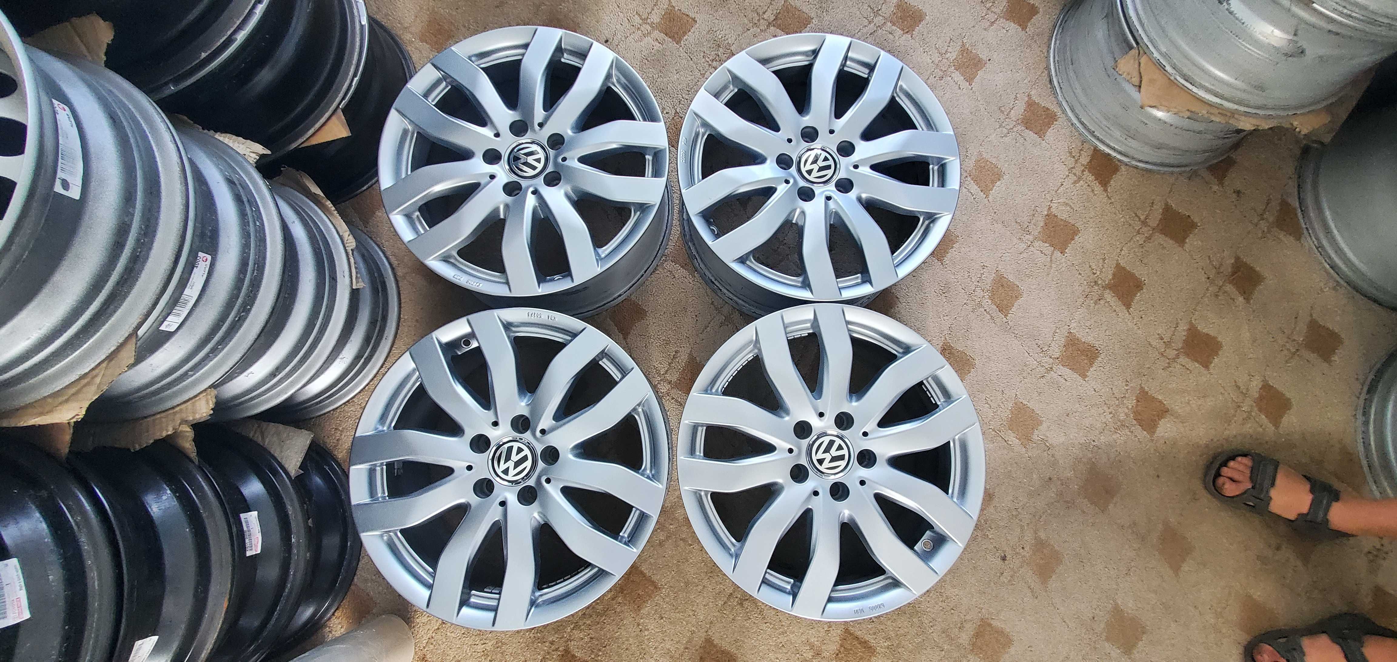 Диски 5 112 R17 VW AG CMS Germany 7,5J ET 47