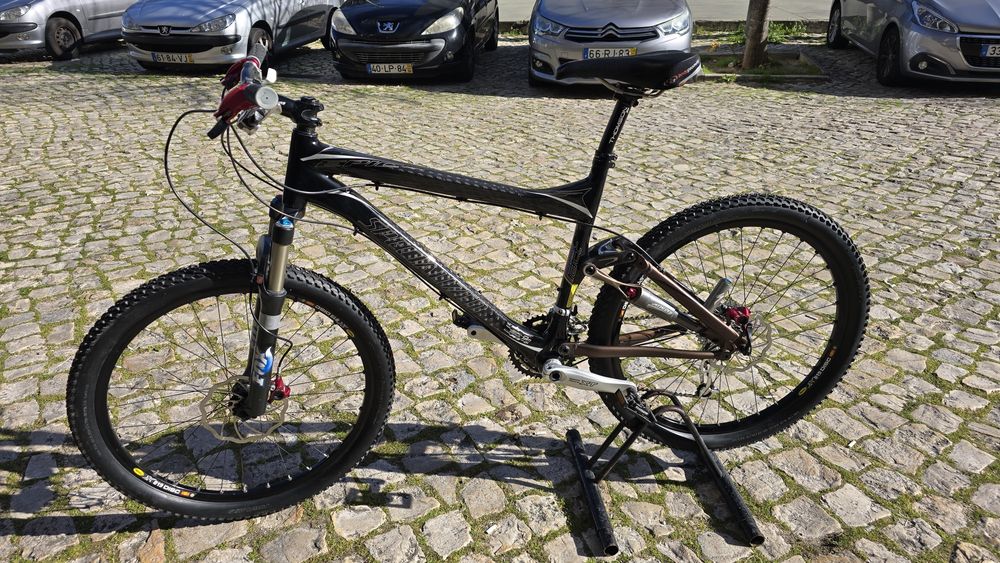 Bicicleta Specialized Epic AZ1 Carbon