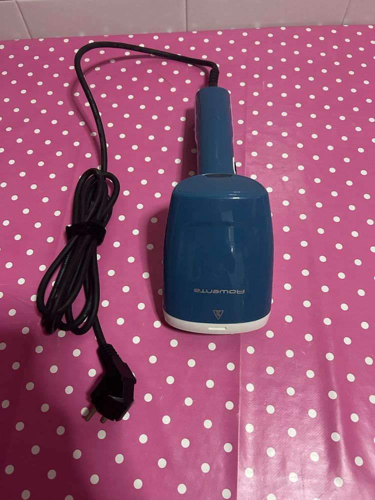 Vendo ferro vertical Rowenta novo