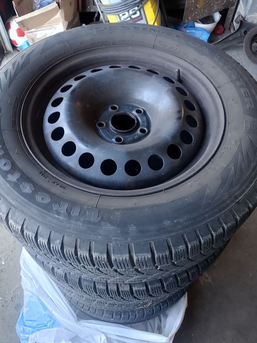 Opel Mokka Felgi z oponami zimowymi 5x105 kmpl 4szt 216/65R16