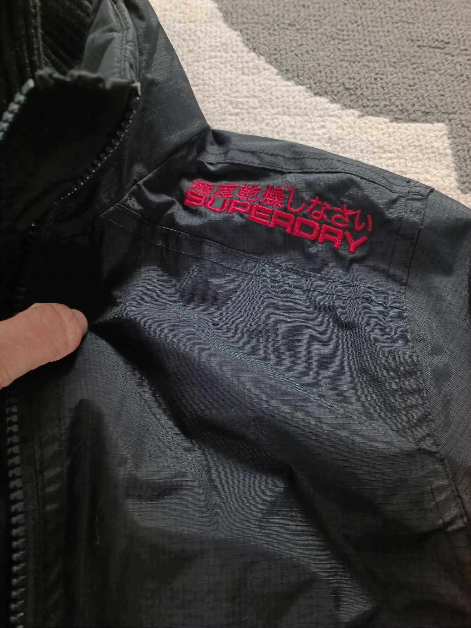 Kurtka damska przejściowa czarna Superdry r.XS/S