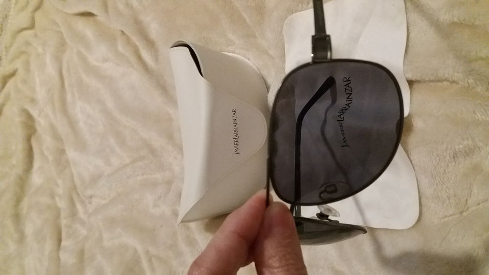 Despachar: NOVO Óculos escuros Javier Larrainzar