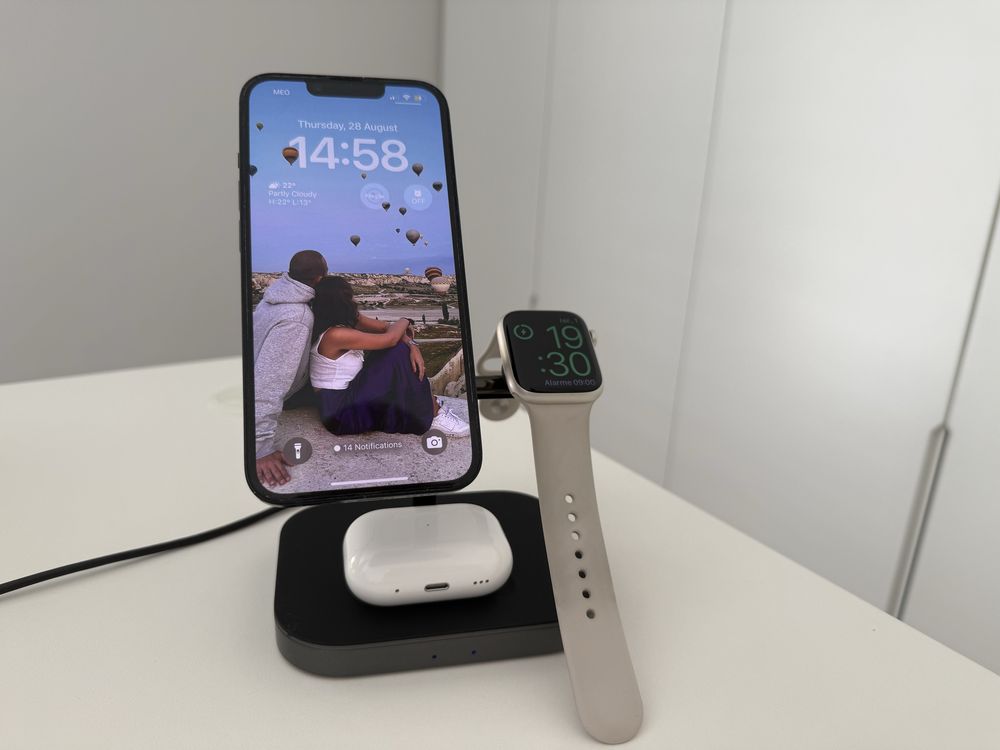 Apple Watch Series 8 45mm + Base de carregamento wireless