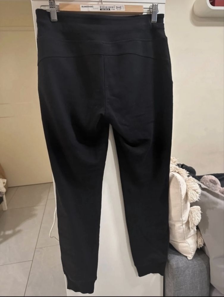 Spodnie dresowe DKNY