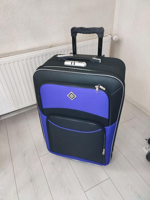 Дорожня валіза/чемодан на колесах Велика чорно-фіолетова