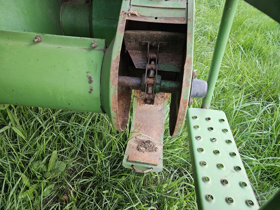 Продам комбайн джондір 1055