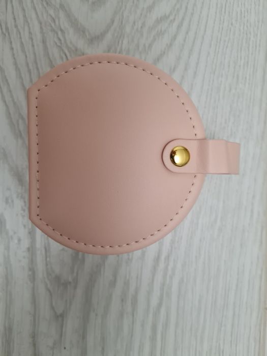 Продам скриньку-бокс для прикрас