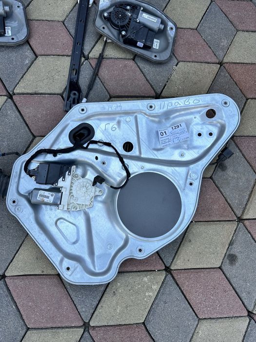 Склопідйомник Стеклопідйомники VW Golf 5 Golf 6 Golf 5 Plus