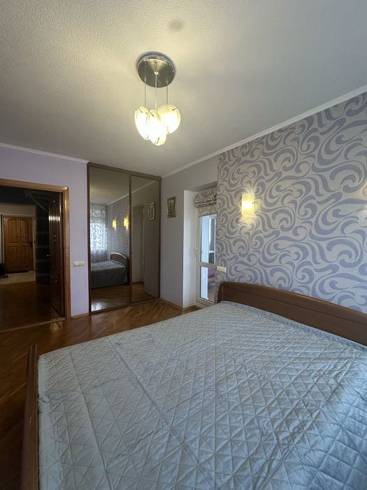 Володимира Івасюка 64/56 , Оболонь, Героїв Дніпра,