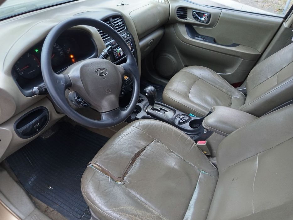 Продам  Hyundai Santa Fe в хорошем состоянии