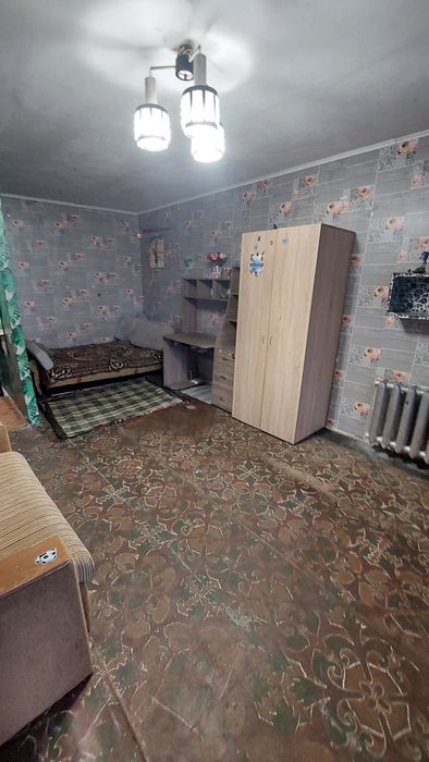 Продам 1к.квартиру 1эт есть балкон.центр.у моря.