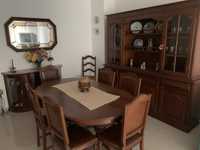Móvel de sala com mesa de refeição e 8 cadeiras