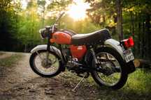 Motocykl WSK 125, 1984. Stan kolekcjonerski.