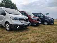 Wynajem busa 9 osobowy 9 osobowe Renault Trafic 9 osób WYPOŻYCZALNIA