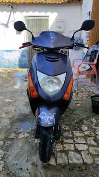 Motociclo Scooter Honda Lead