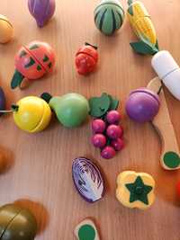 Zestaw drewnianych warzyw i owoców dla dzieci