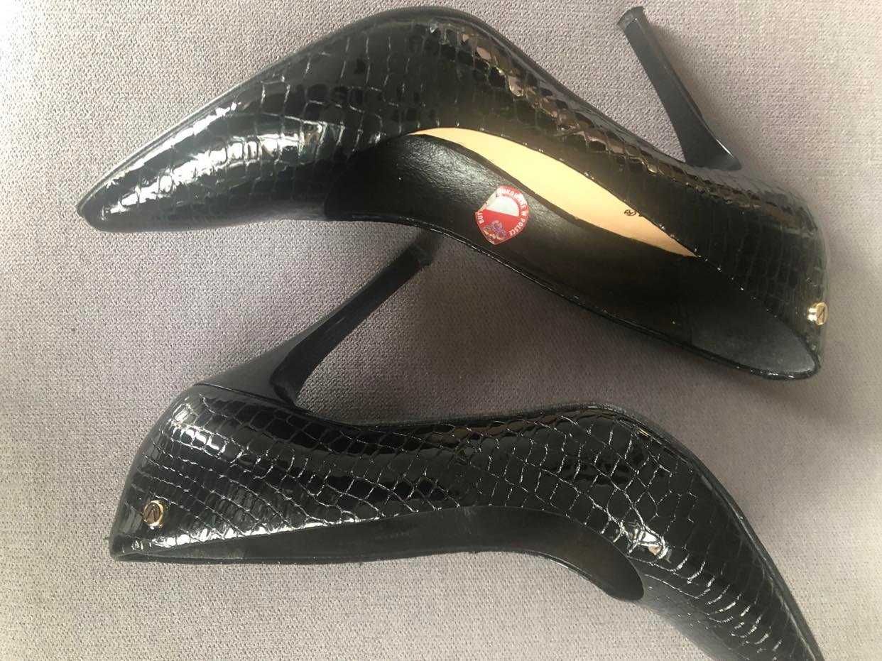 Buty Venezia czarne szpilki