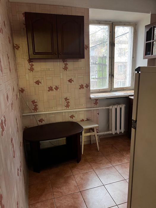 Здам 1 кімнатну квартиру на довгий термін