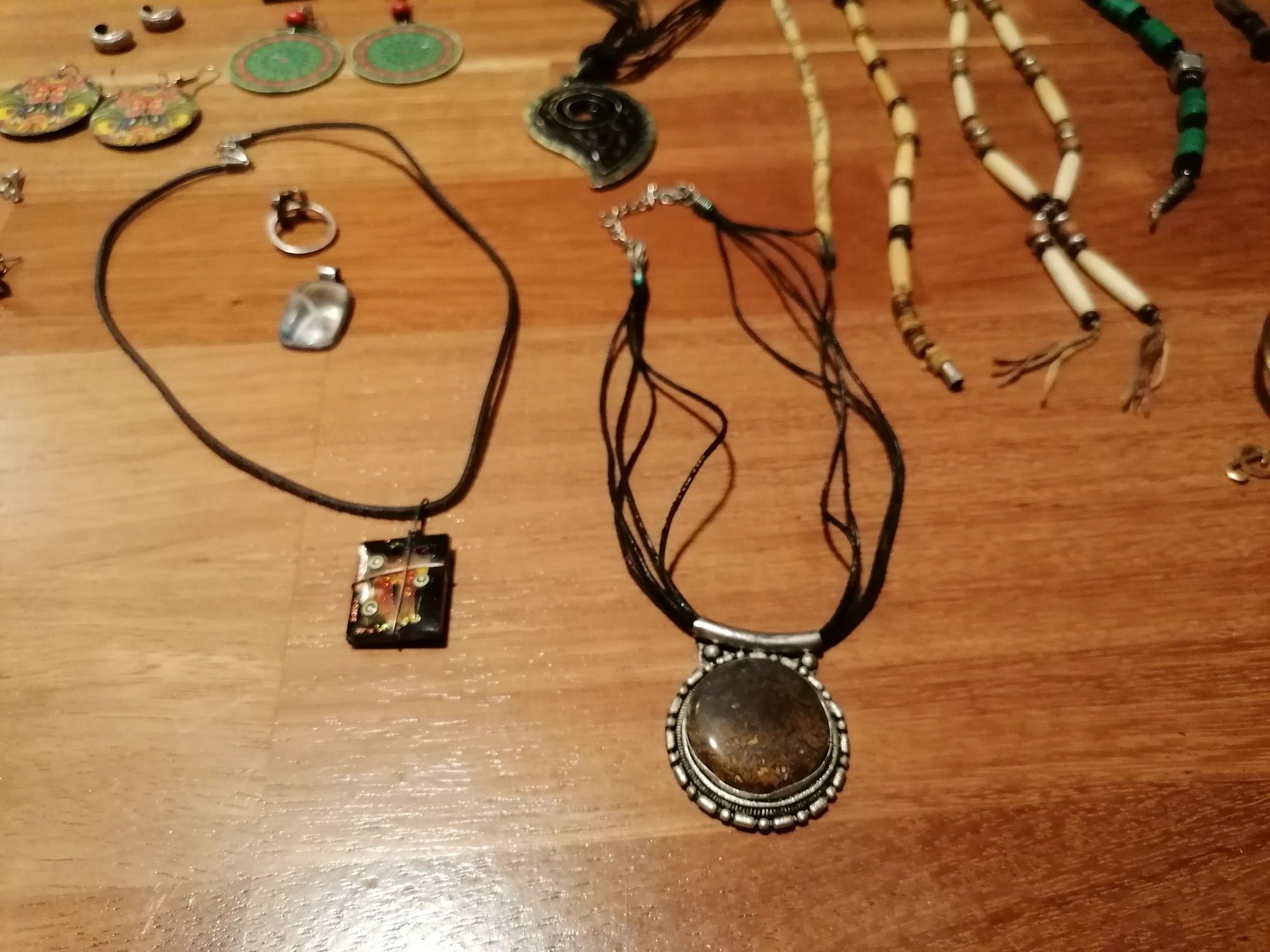 Biżuteria ręcznie robiona - naszyjniki, bransoletki, kolczyki