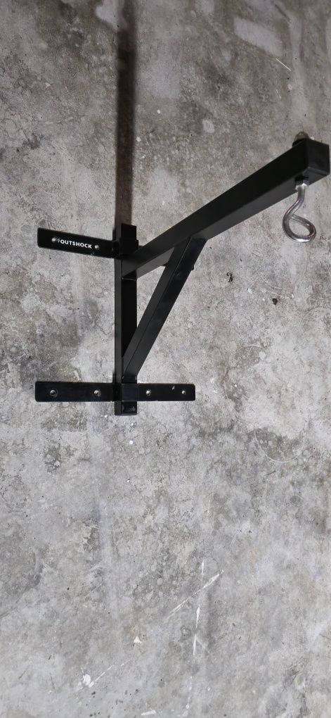 Suporte outshock para saco de boxe