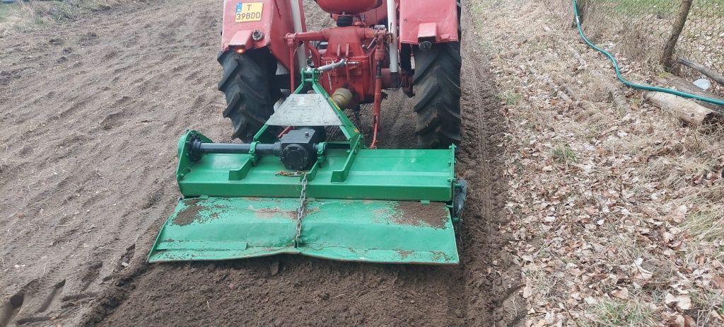 Traktorek ogrodniczy iseki Kubota yanmar c 330  glebogryzarka Wom