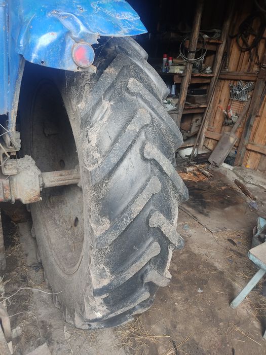 Розборка ЮМЗ 6. Трактор ЮМЗ 6. Екскаватор  ЮМЗ 6 Беларус по запчастин